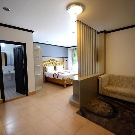 New Usouk Boutique Hotel Vientiane Bagian luar foto