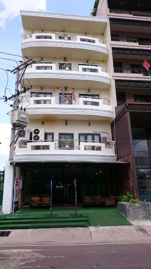 New Usouk Boutique Hotel Vientiane Bagian luar foto