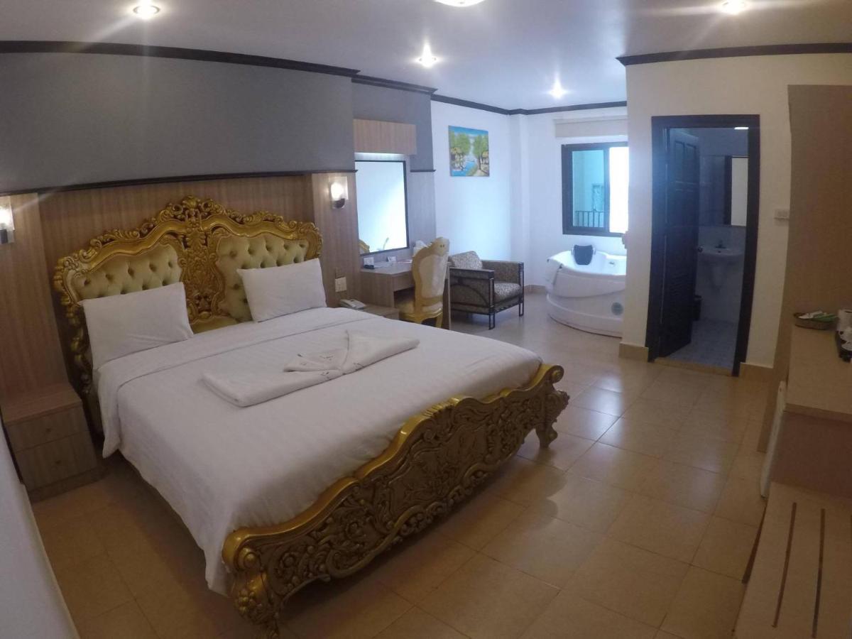 New Usouk Boutique Hotel Vientiane Bagian luar foto