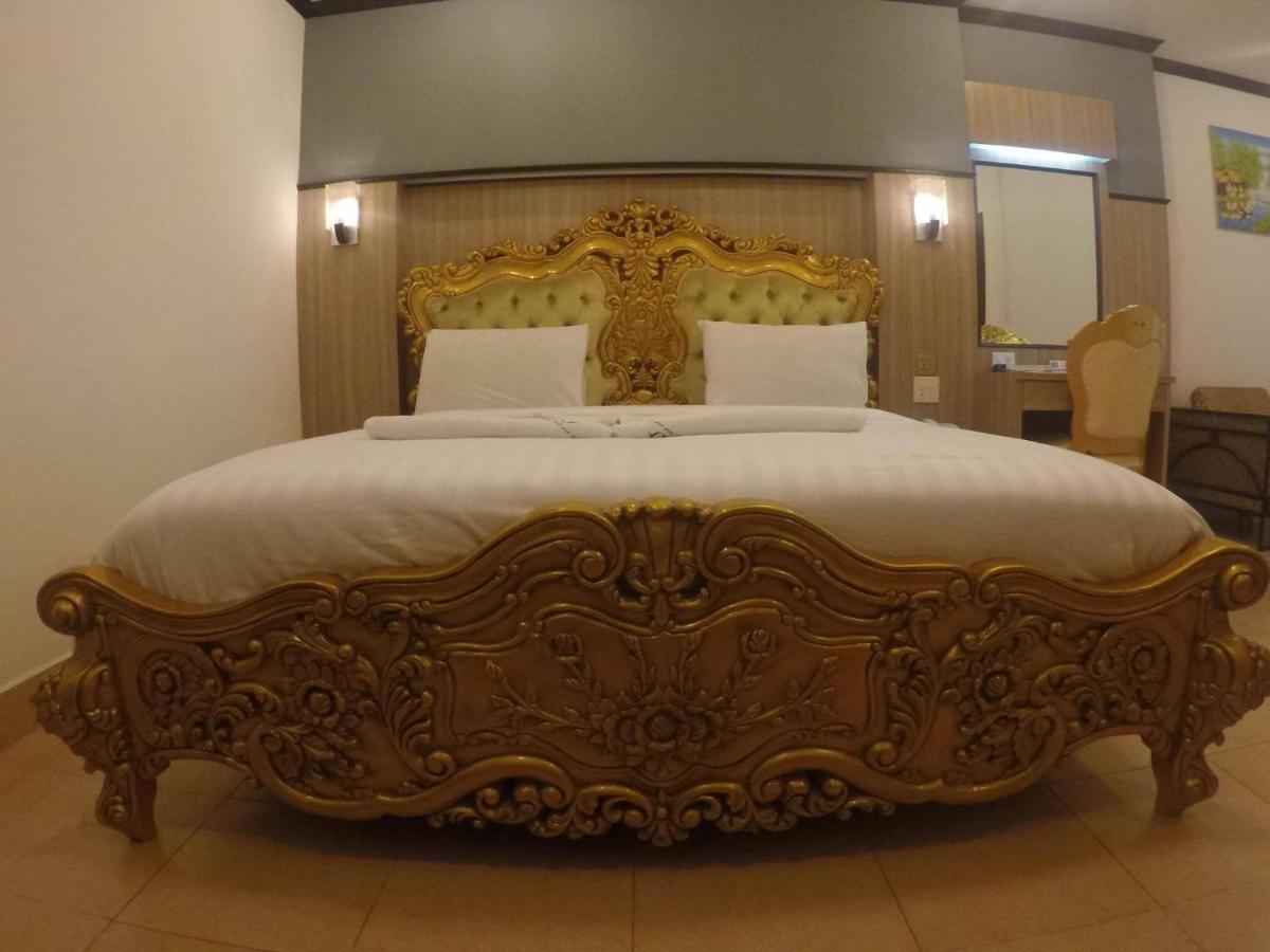 New Usouk Boutique Hotel Vientiane Bagian luar foto