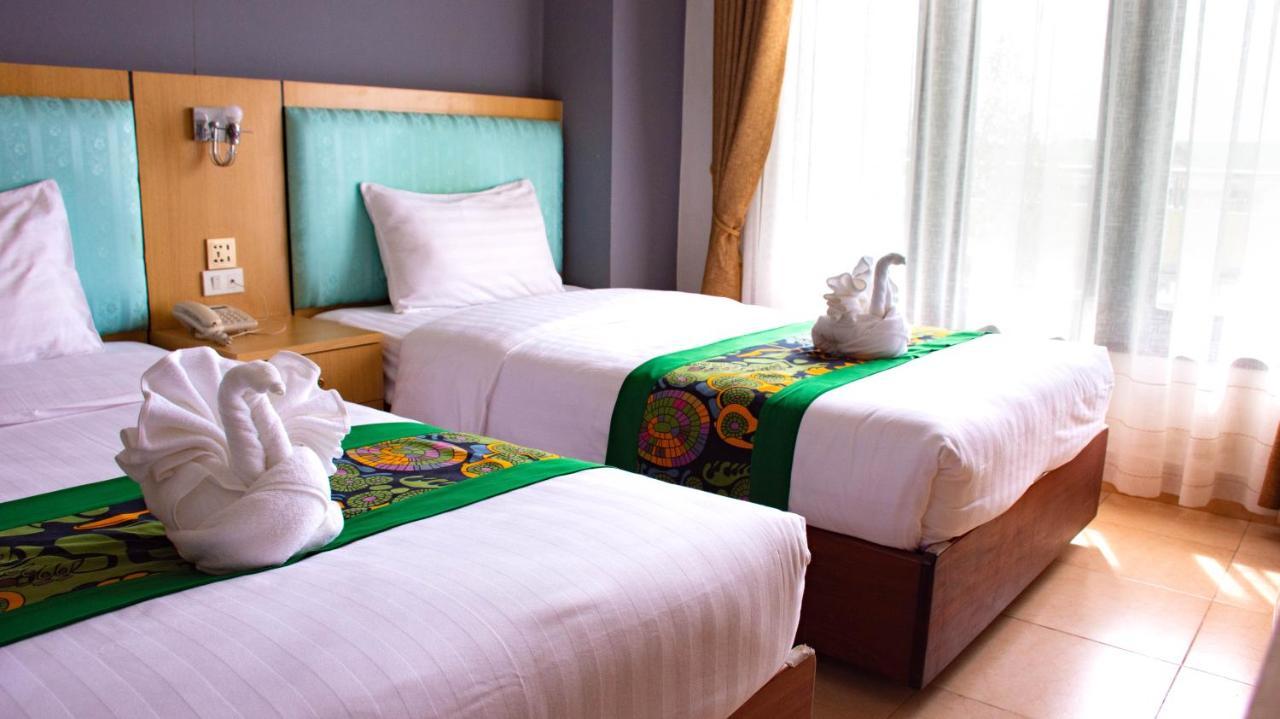 New Usouk Boutique Hotel Vientiane Bagian luar foto