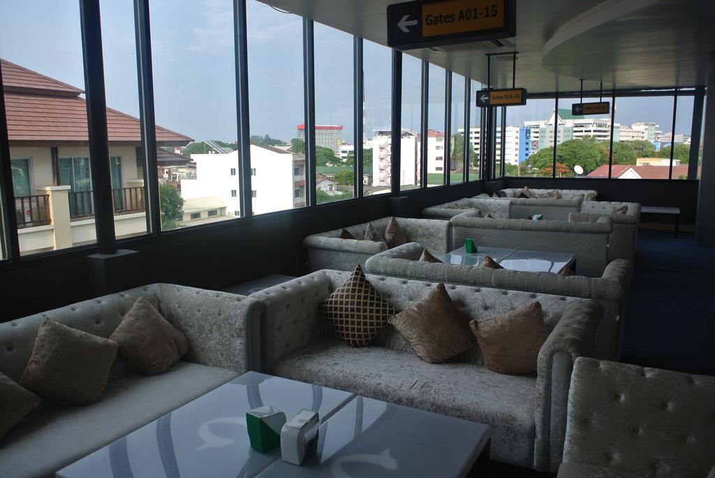 New Usouk Boutique Hotel Vientiane Bagian luar foto