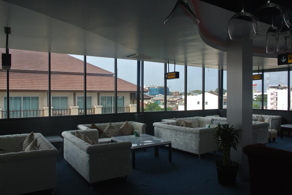 New Usouk Boutique Hotel Vientiane Bagian luar foto
